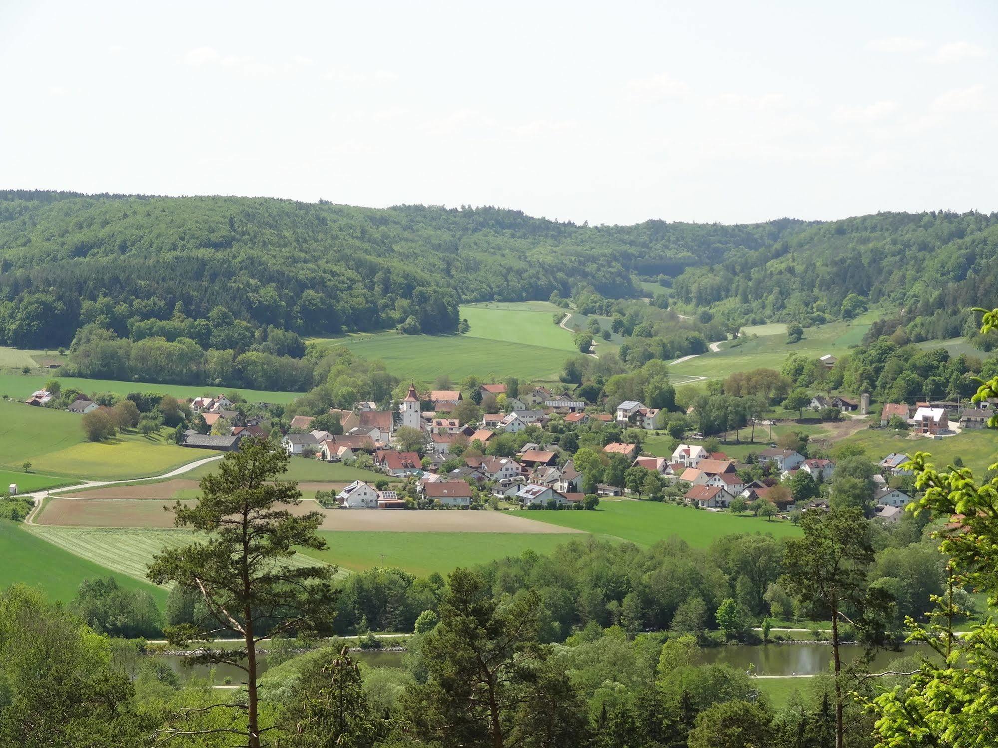 Donauer Im Altmuehltal - Ferienwohnungen Biberbach  Exteriör bild