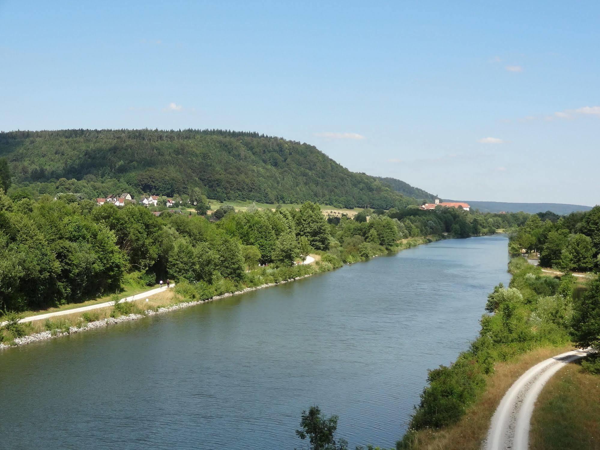 Donauer Im Altmuehltal - Ferienwohnungen Biberbach  Exteriör bild